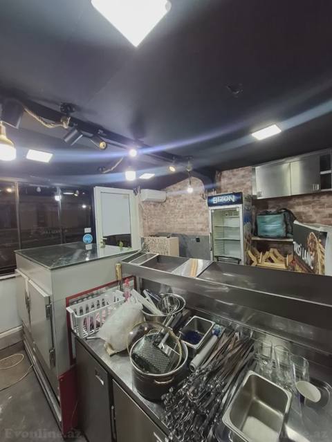 Kirayə verilir Obyekt 15 m² Bakı, Yasamal r., İnşaatçılar m — Fərid Bəy
