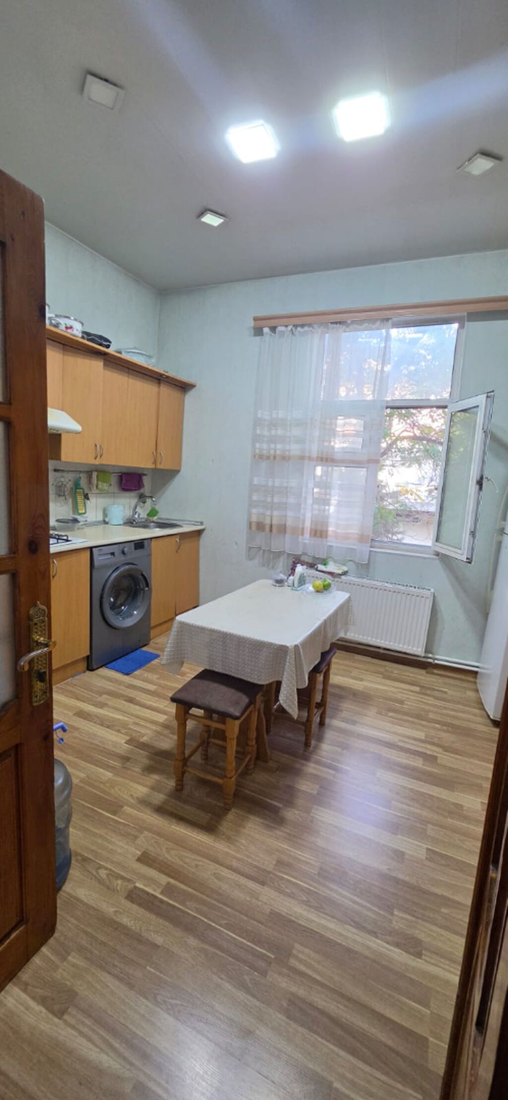 ÇOX Kirayə Mənzil Mənzil,28 May metrosunun 2 ci çıxışına — Mənzil, Bakı (10)