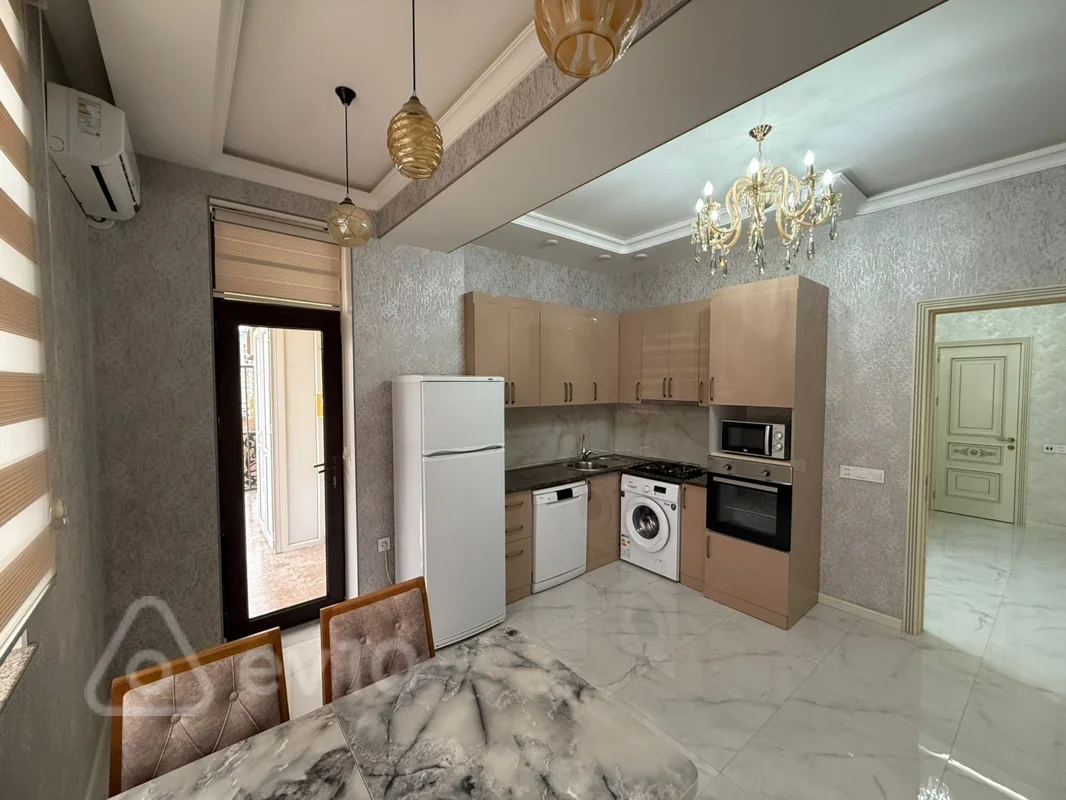 3 otaqlı mənzil, 120 m², Mirəsədulla Mirqasımov küç — Mənzil, Bakı (12)