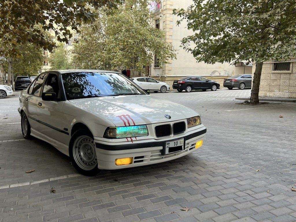 BMW 318, 1.8 L, 1993 il, 548 424 km — Avtomobillər, Bakı (4)