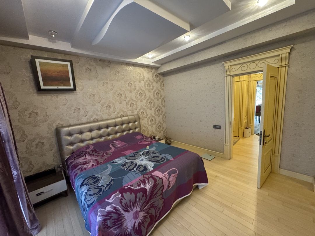 Satılır 4 otaqlı yeni tikili 190 m² — Mənzil, Bakı (11)