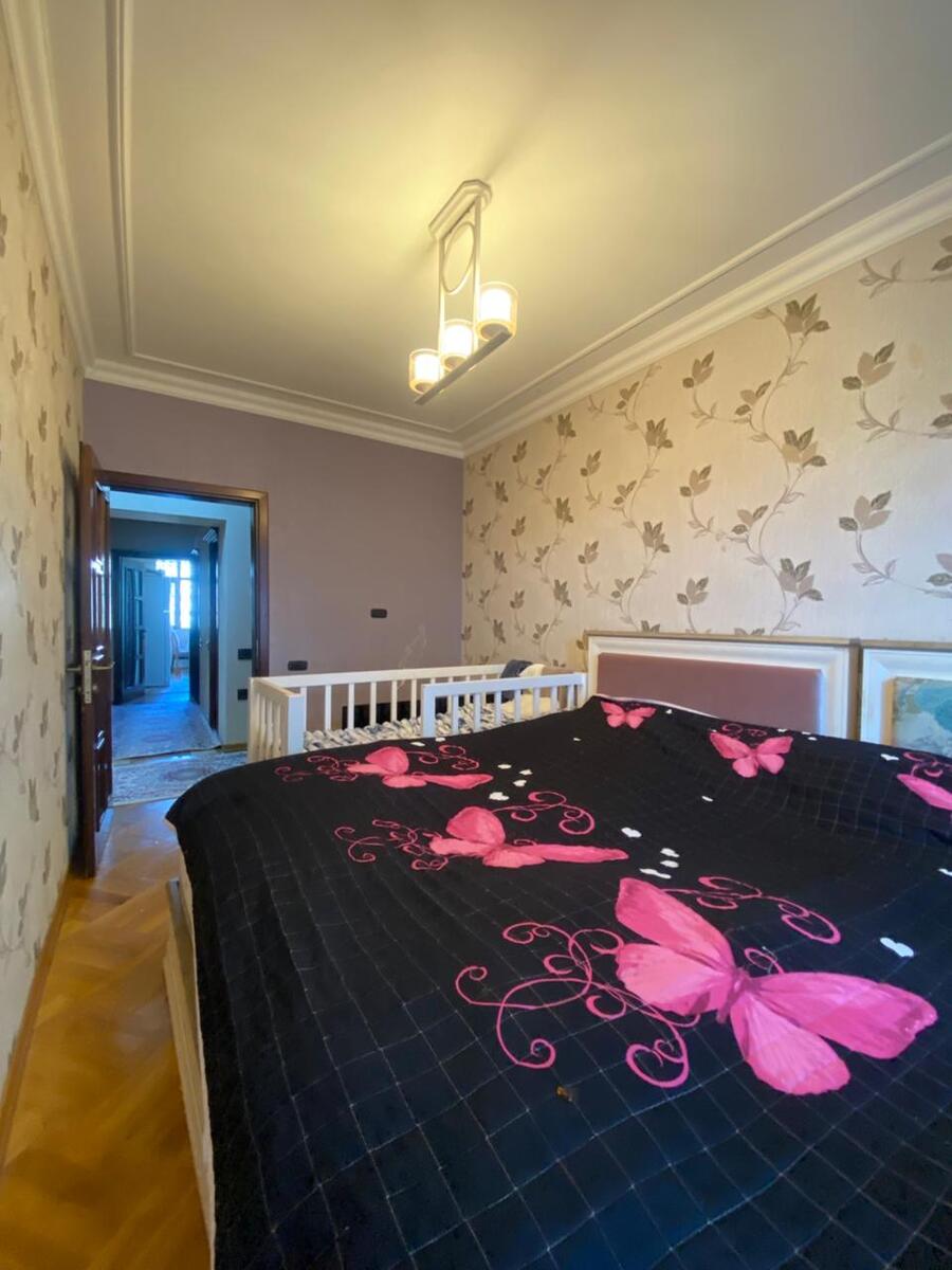 Satılır 4 otaqlı köhnə tikili 120 m² — Mənzil, Bakı (10)