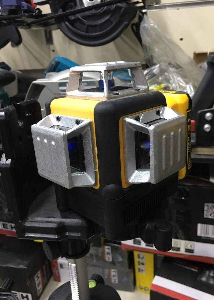 Lazer səviyyəölçən DeWalt 3D yaşıl xətt 12V — Ölçü alətləri, Bakı (2)