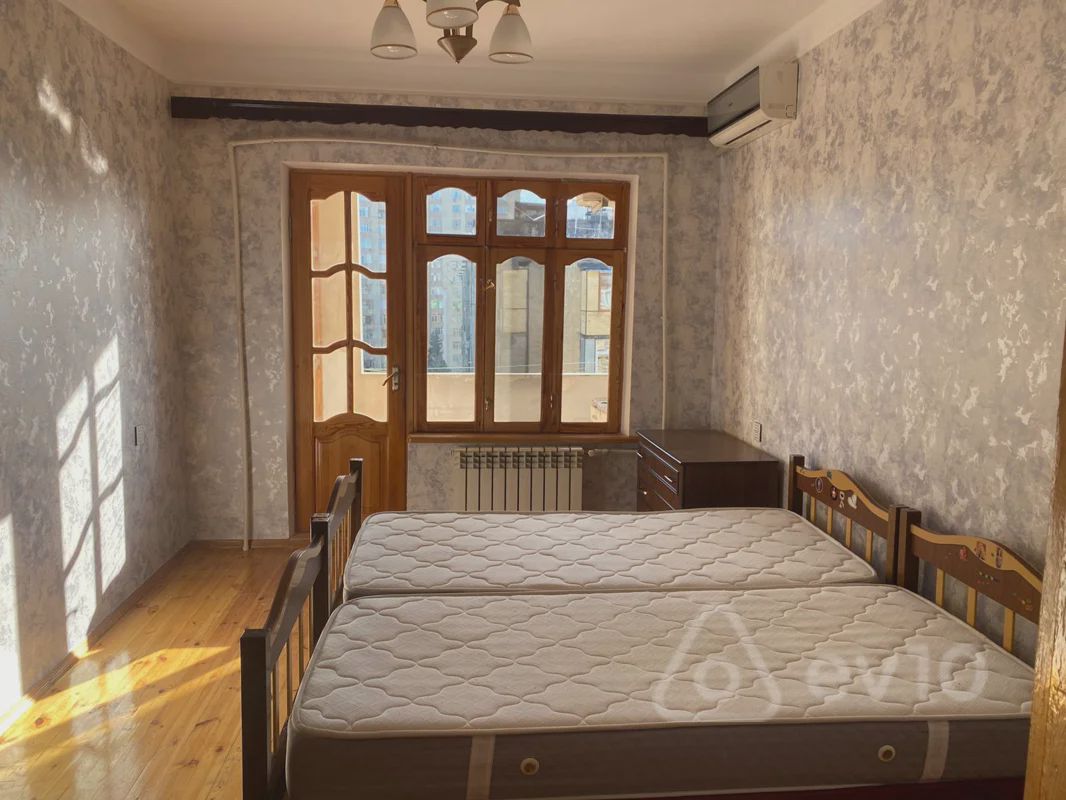 For rent: 2-room apartment (old building), 70 m² — Mənzil, Bakı (5)