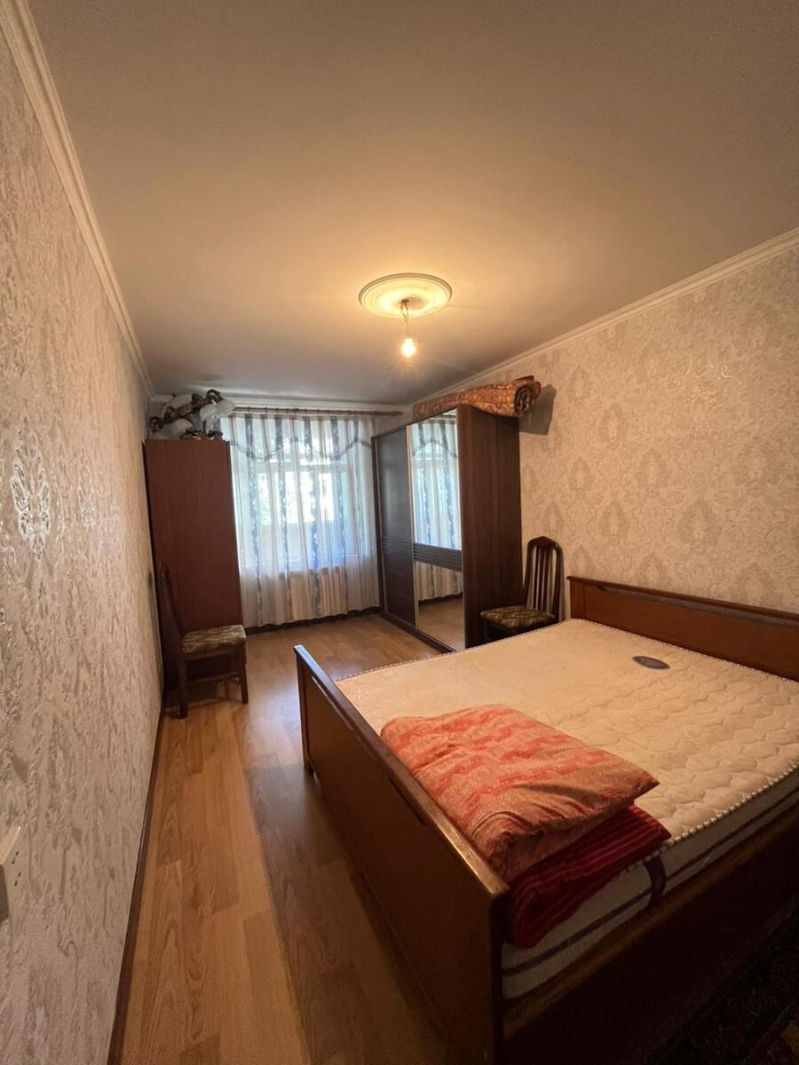 Satılır 4 otaqlı köhnə tikili 100 m² — Mənzil, Bakı (3)