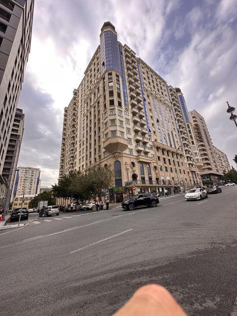 Satılır 2 otaqlı yeni tikili 118 m² — Bakı