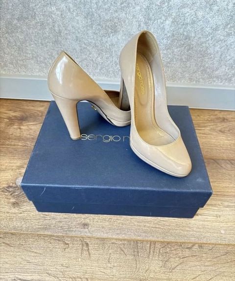 Sergio Rossi qadın tufliləri - Model: Klassik high-heel (pump) — Bakı