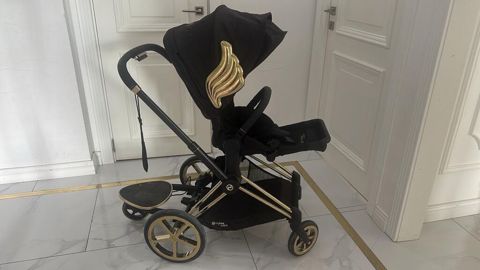 Salam Cybex 900man satilir Kolyaska qenedli qara (qenedinin biri — Digah
