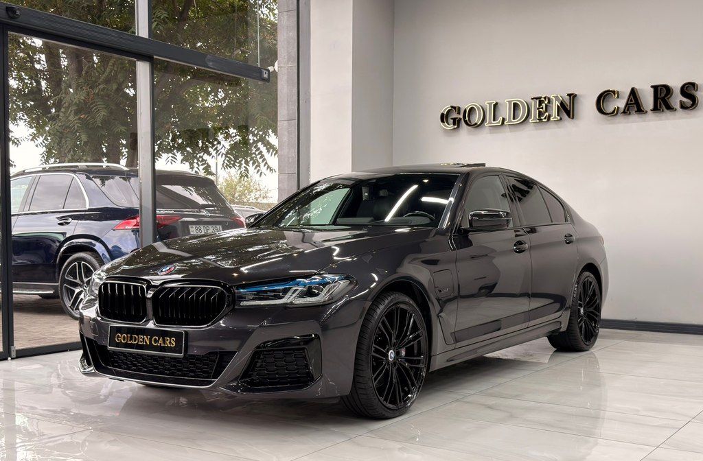 BMW 530e, 2.0 L, 12 kWh, 2022 il, 64 000 km — Avtomobillər, Bakı (2)