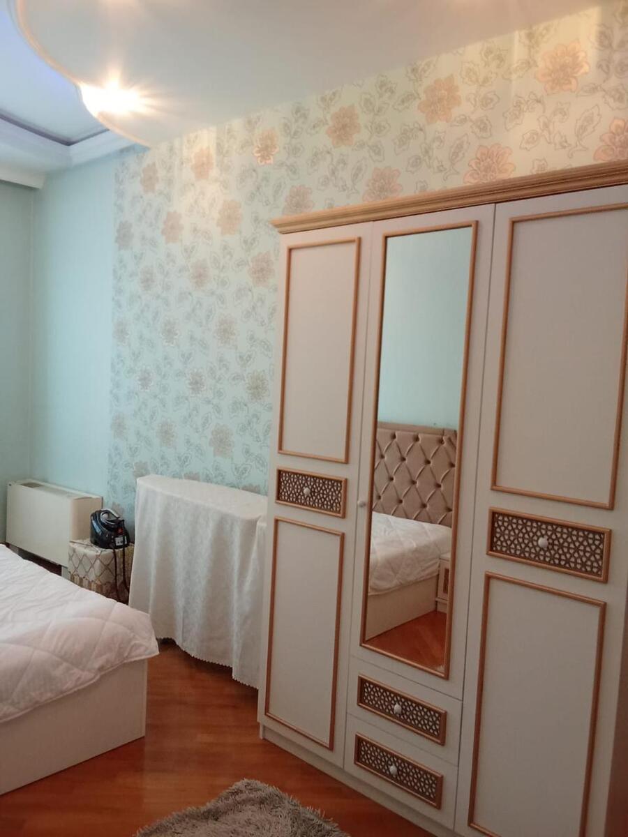 İcarəyə verilir 4 otaqlı yeni tikili 200 m² — Mənzil, Bakı (11)