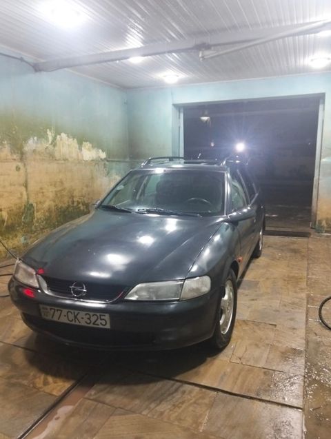 Opel Vectra, 1.8 L, 1998 il, 211 000 km — Quba
