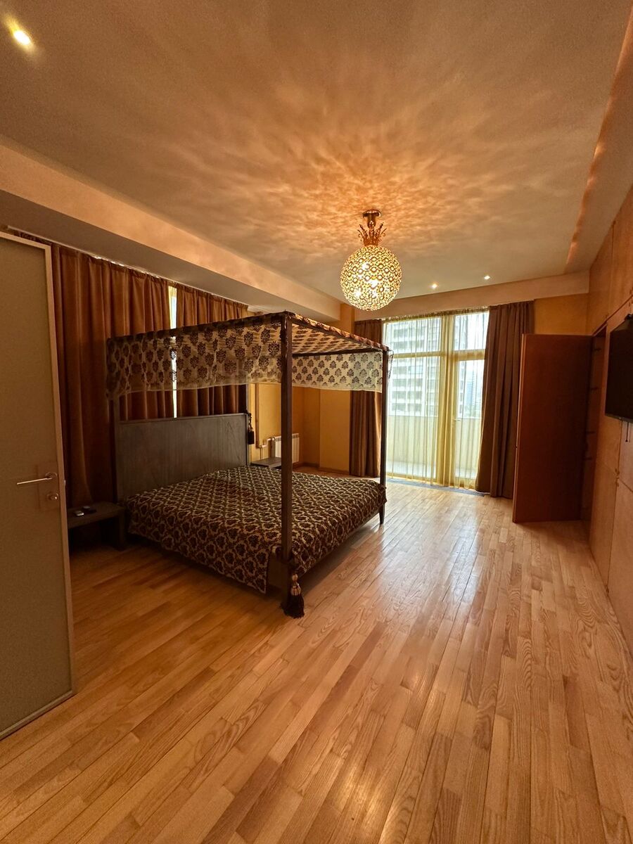 İcarəyə verilir 4 otaqlı yeni tikili 260 m² — Mənzil, Bakı (5)