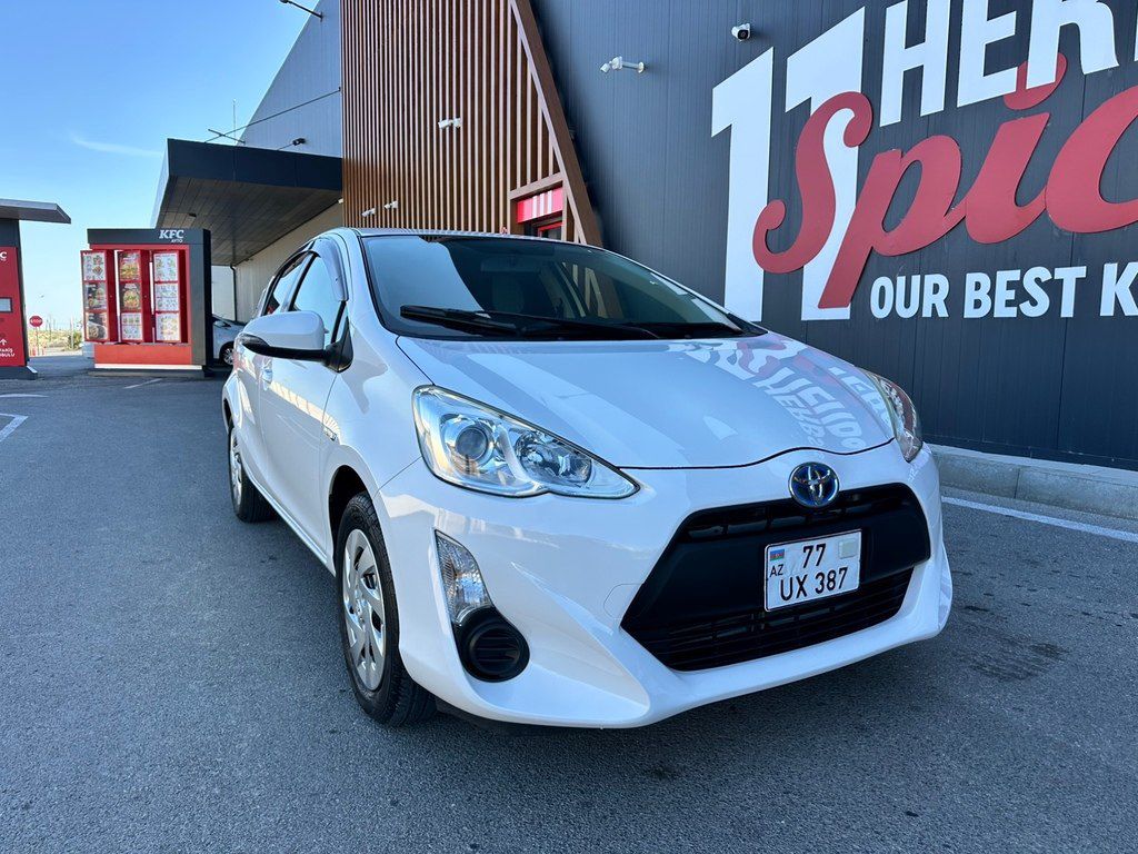 Toyota Aqua, 1.5 L, 0.9 kWh, 2016 il, 155 000 km 77-UX-387 — Avtomobillər, Bakı (2)
