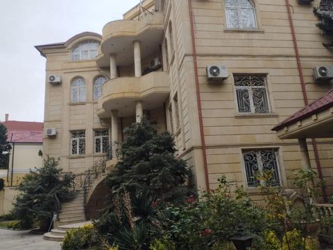 Satılır həyət evi/bağ evi 2000 m² — Bakı