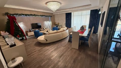 Satılır 3 otaqlı yeni tikili 160 m² — Bakı
