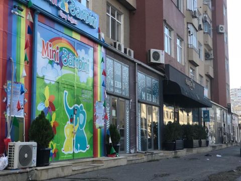 Satılır obyekt 150.6 m² — Bakı