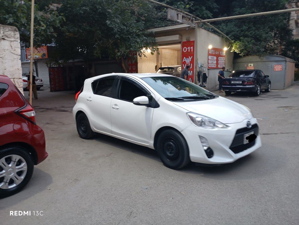 Toyota Aqua, 1.5 L, 0.9 kWh, 2017 il, 290 000 km — Avtomobillər, Bakı (6)