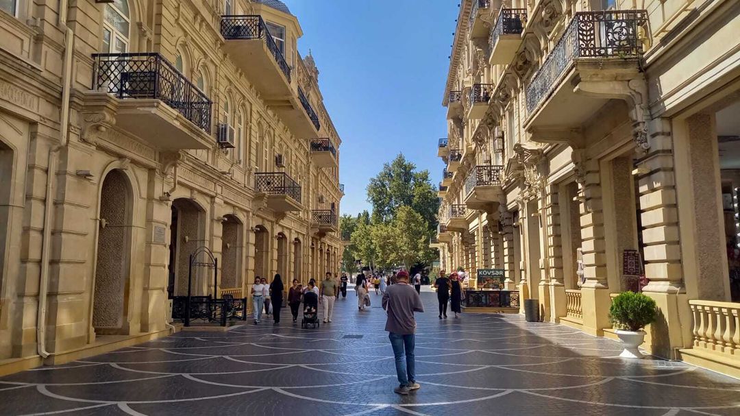 Satılır 3 otaqlı köhnə tikili 90 m² — Mənzil, Bakı
