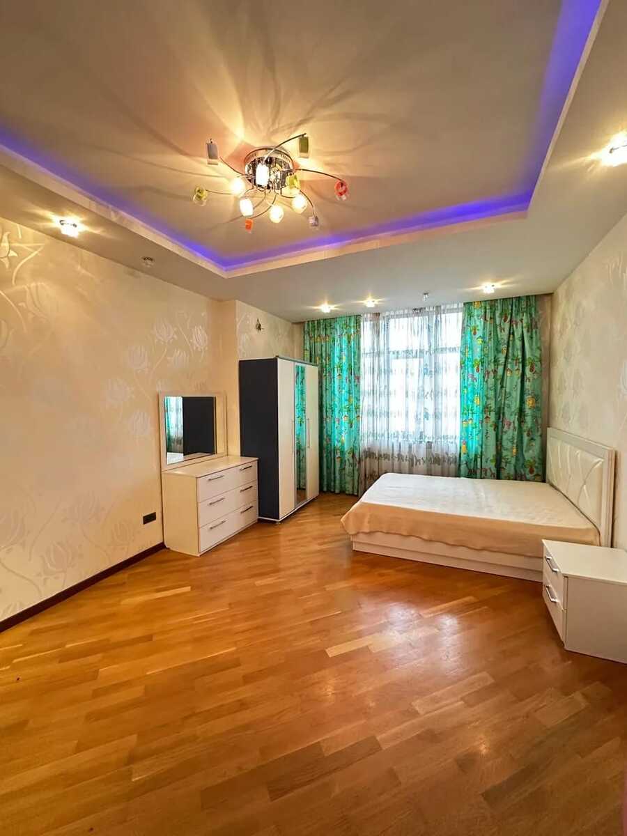Satılır 5 otaqlı yeni tikili 250 m² — Mənzil, Bakı (8)