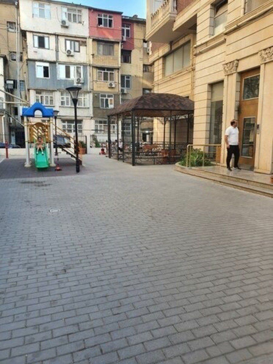 Satılır 3 otaqlı yeni tikili 133 m² — Mənzil, Bakı