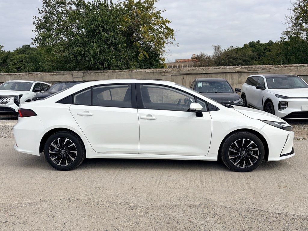 Toyota Corolla, 1.8 L, 0.85 kWh, 2026 il, yeni — Avtomobillər, Bakı (9)