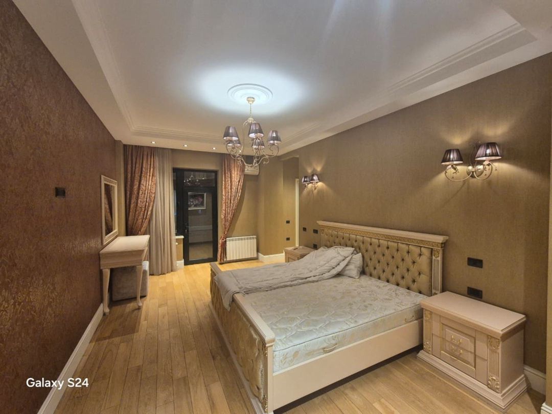 Satılır 4 otaqlı yeni tikili 200 m² — Mənzil, Bakı (5)