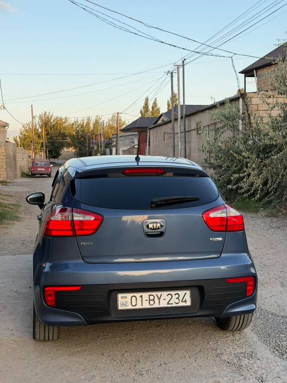 Kia Rio, 1.4 L, 2014 il, 215 000 km 01-BY-234 — Avtomobillər, Sumqayıt (2)