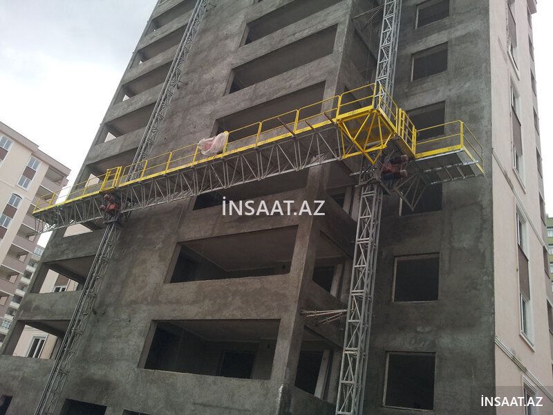 Fasad qaldırıcı kran (lebyotka-lulka) yük lifti — Tikinti və təmir, Bakı (2)