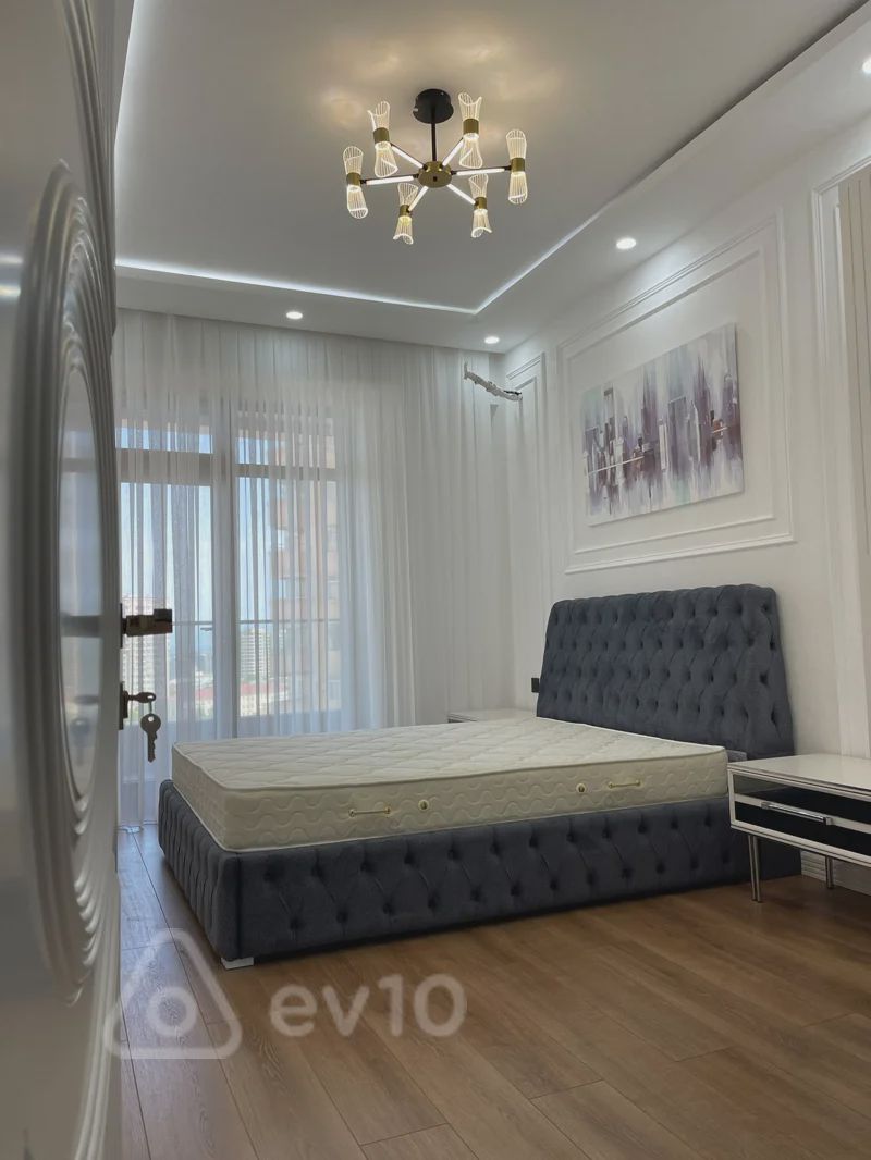 For rent: 3-room apartment (new building), 140 m² — Mənzil, Bakı (4)