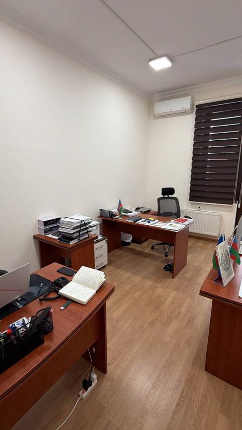 İcarəyə verilir 3 otaqlı ofis 90 m² — Bakı
