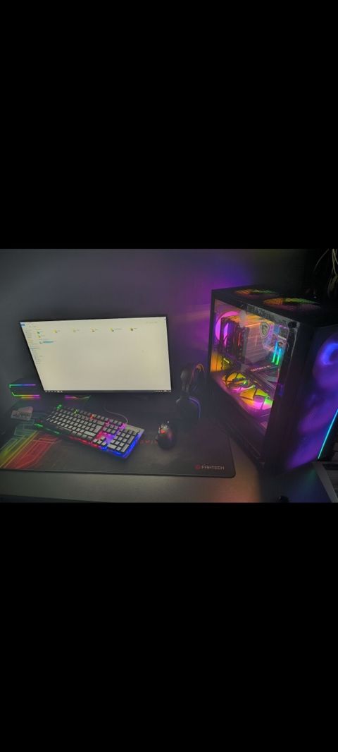 Güclü RGB oyun/ofis kompüteri – tam sistem Komponentlər: - Video — Bakı