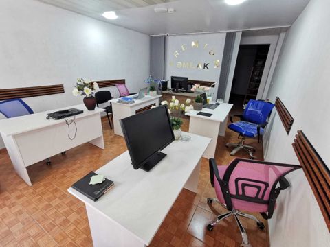 İcarəyə verilir 3 otaqlı ofis 90 m² — Bakı