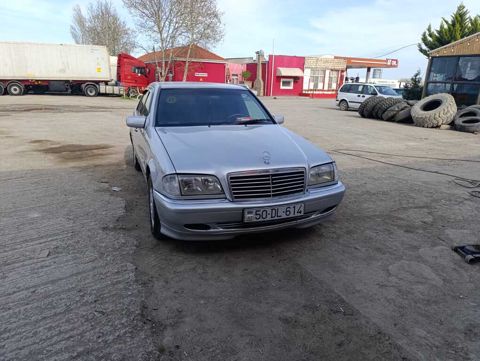 Mercedes C 240, 2.4 L, 2000 il, 302 000 km — Qazax