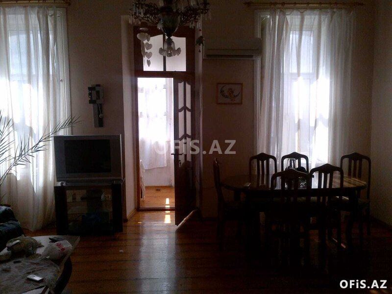 Köhnə tikili Kirayə Verilir Səbail r., 2 otaq, 74 m² — Mənzil, Bakı