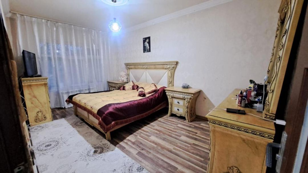 Satılır 4 otaqlı köhnə tikili 100 m² — Mənzil, Bakı (3)