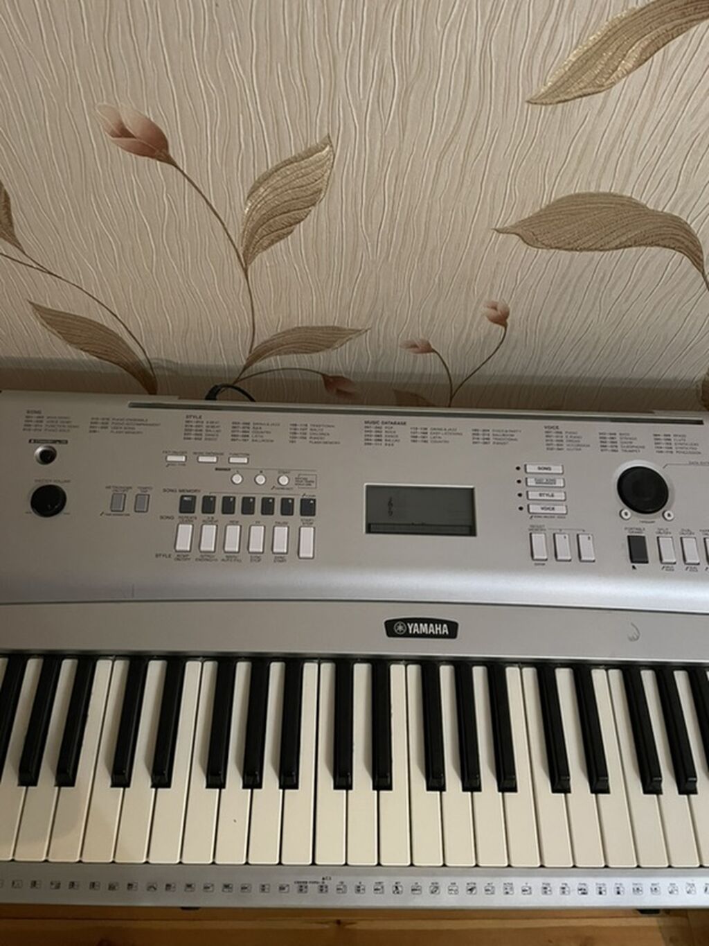 Yamaha PSR-i425 rəqəmsal sintezator – 61 klavişli portativ klaviatura — Pianino və digər klaviş alətləri, Masazır (3)