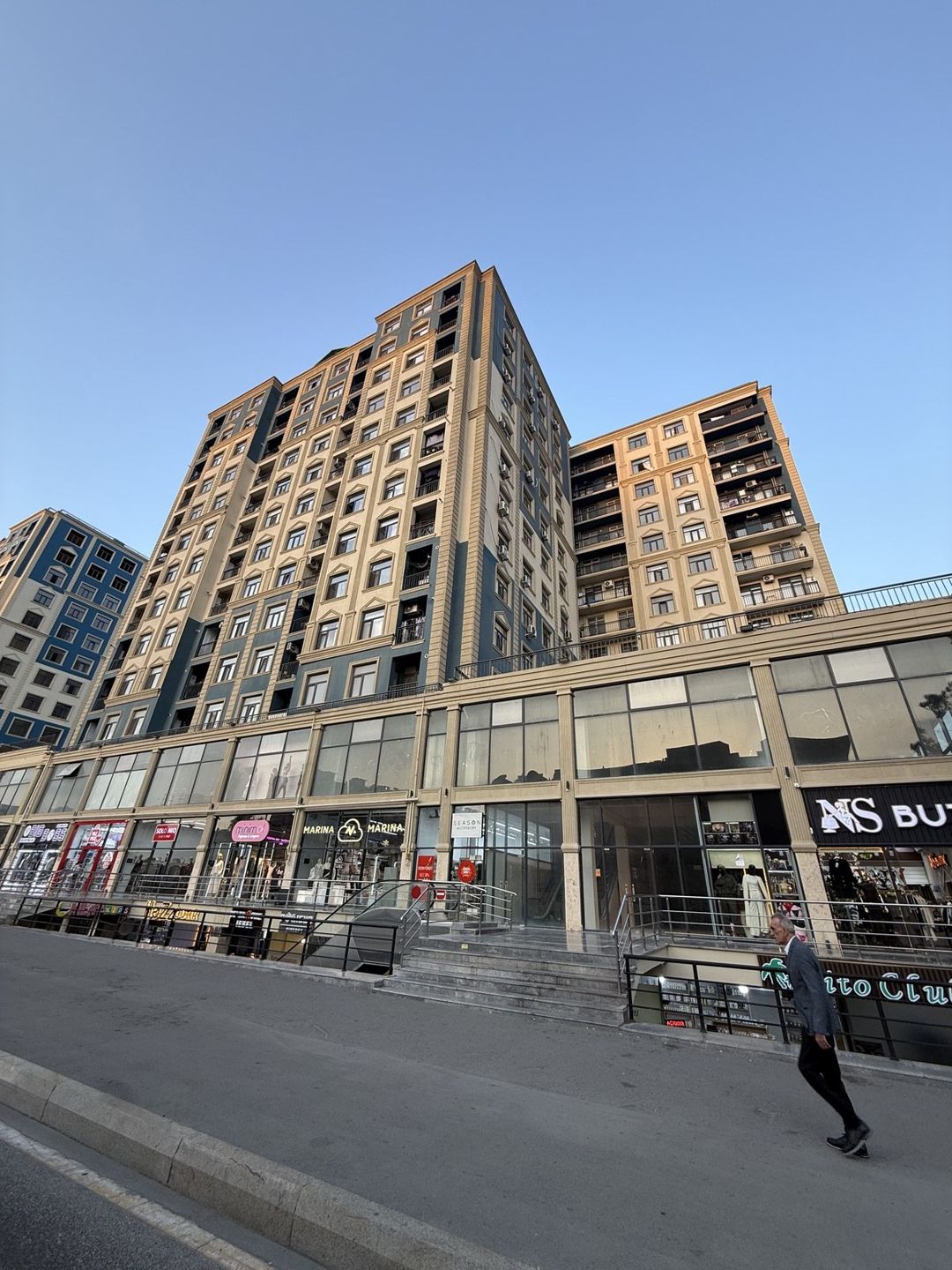 Satılır 3 otaqlı yeni tikili 98 m² — Mənzil, Bakı (2)