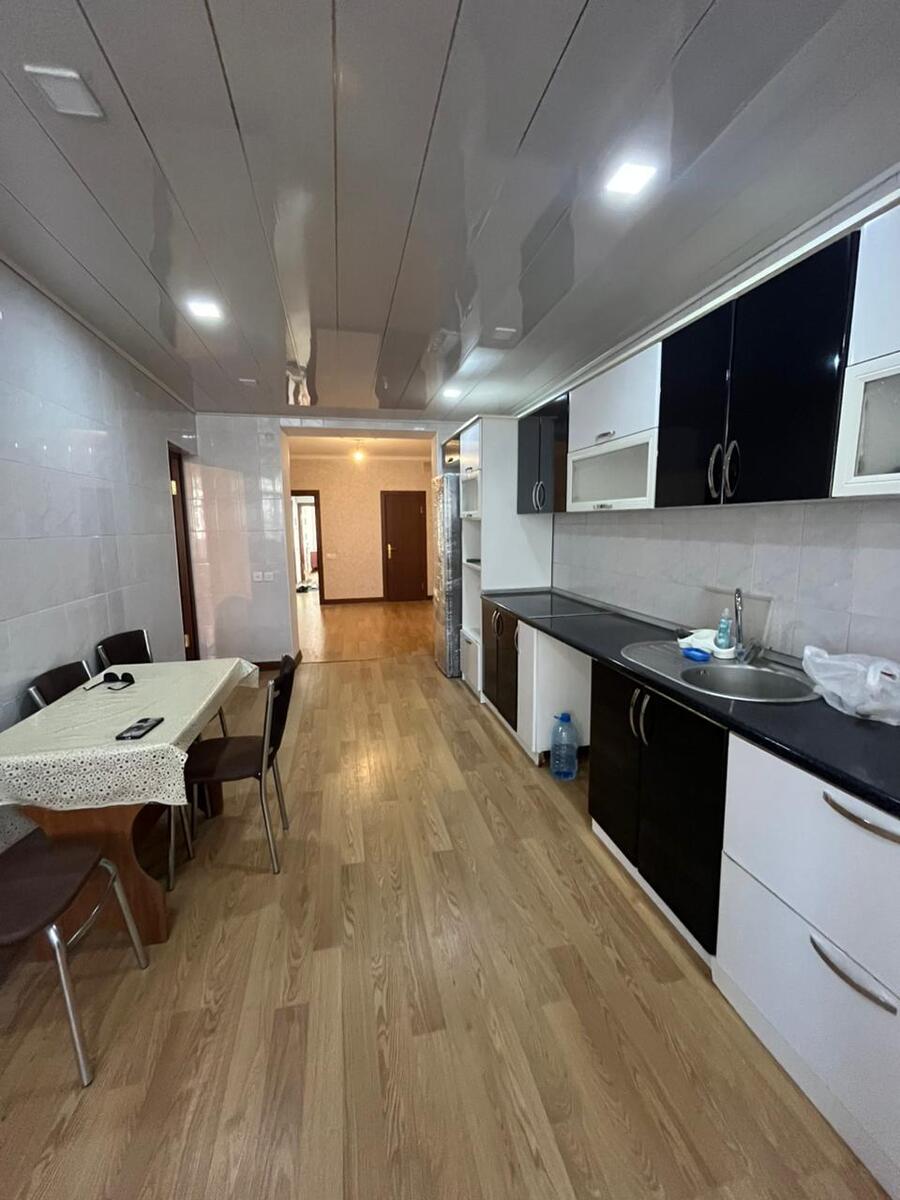 Satılır 4 otaqlı köhnə tikili 100 m² — Mənzil, Bakı (6)