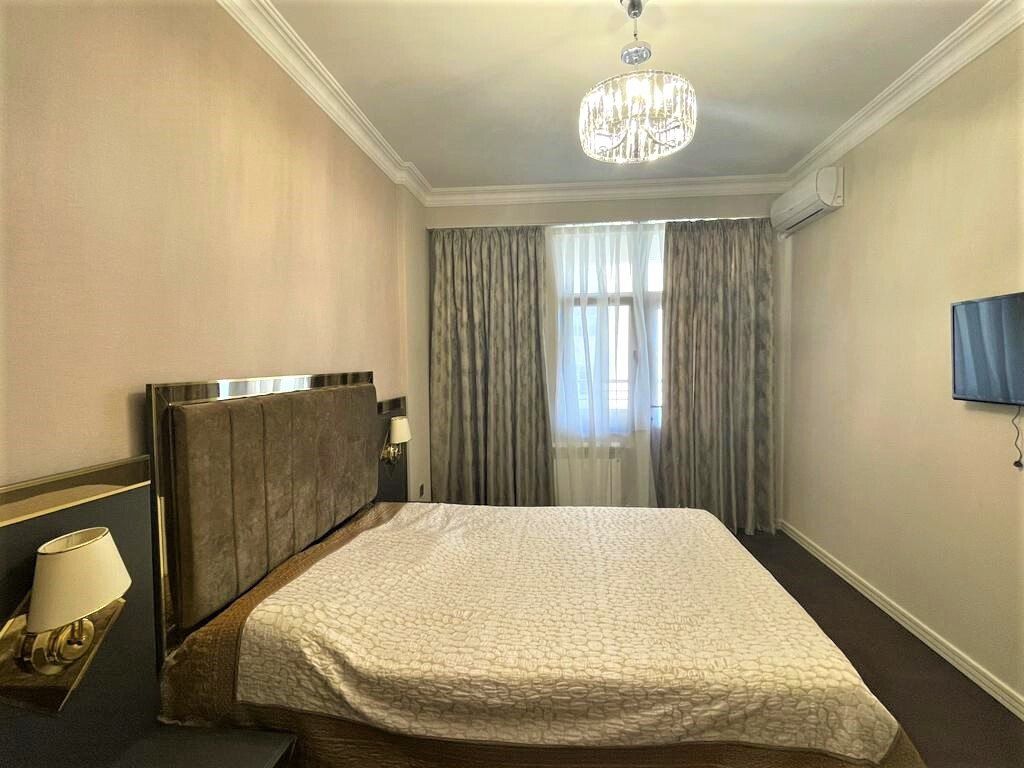 Satılır 5 otaqlı yeni tikili 220.5 m² — Mənzil, Bakı (7)