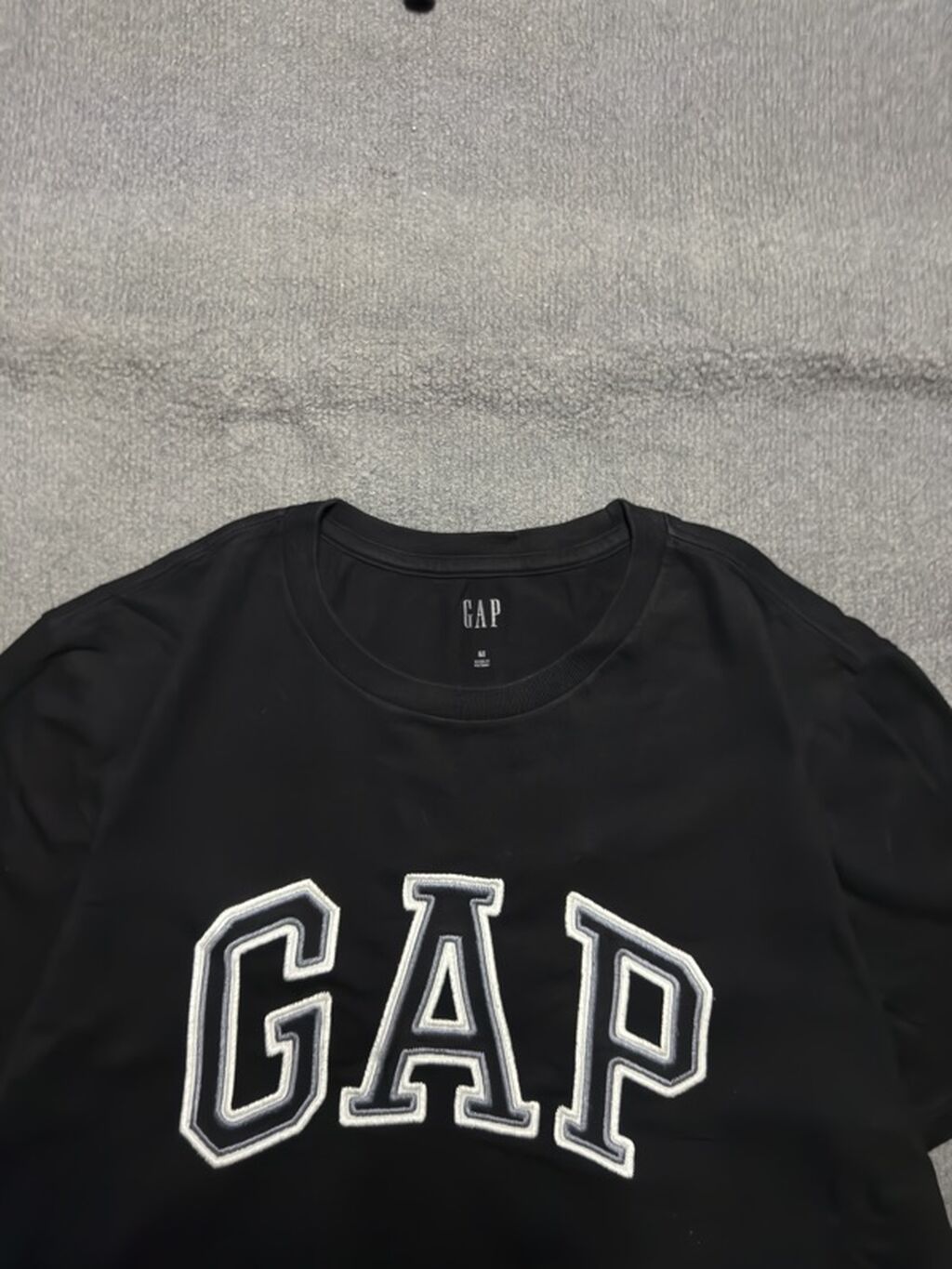 Futbolka, Gap, M, rəng - Qara — Futbolka və polo, Bakı (3)