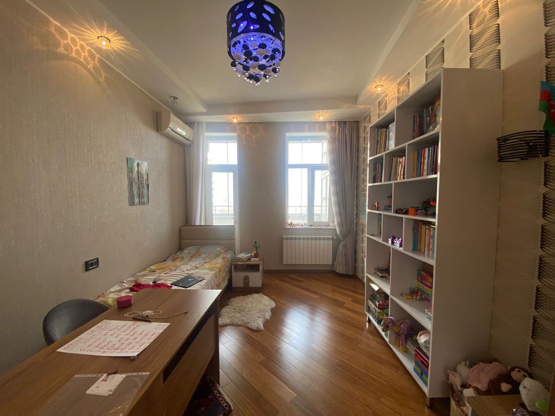 Satılır 4 otaqlı yeni tikili 195 m² — Mənzil, Bakı (9)