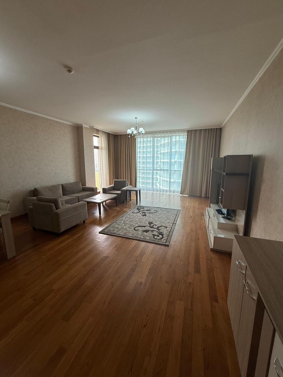 Satılır 3 otaqlı yeni tikili 170 m² — Mənzil, Bakı (7)