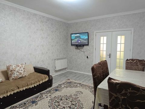 Satılır 4 otaqlı köhnə tikili 90 m² — Bakı