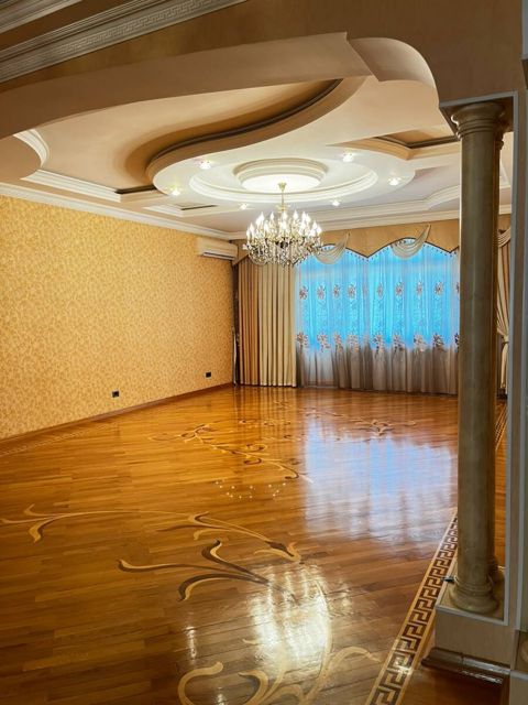 Satılır 4 otaqlı yeni tikili 220 m² — Bakı