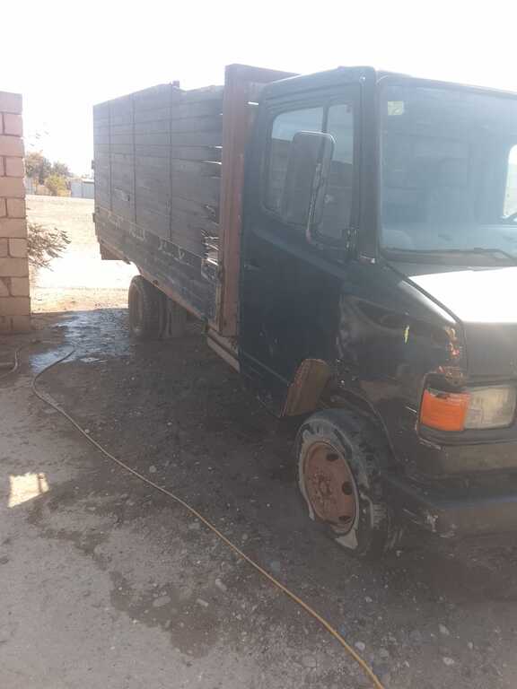 Mercedes 711 D, 2.3 L, 1995 il, 500 000 km 99-XH-149 — Yük maşınları, Salyan (3)