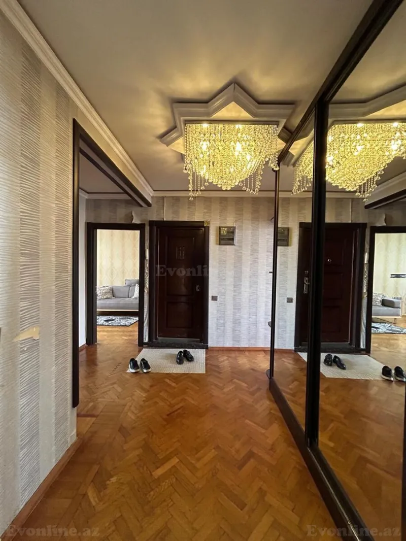 Satılır 4 otaqlı Mənzil Köhnə tikili 115 m² Bakı, Xətai r., Əhmədli m — Mənzil, Bakı (3)