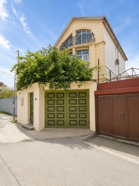 İcarəyə verilir 5 otaqlı həyət evi/bağ evi 250 m² — Bakı