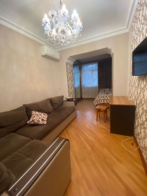 İcarəyə verilir 2 otaqlı köhnə tikili 80 m² — 850 ₼ · Bakı · Mənzil İcarəyə verilir 2 otaqlı köhnə tikili 80 m² — Bakı