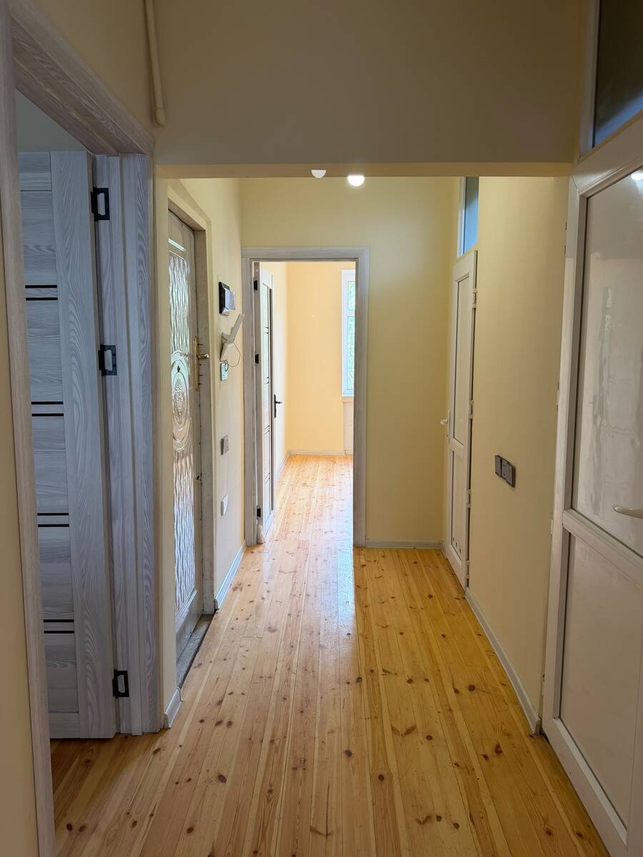 Satılır 2 otaqlı köhnə tikili 60 m² — Mənzil, Bakı (2)