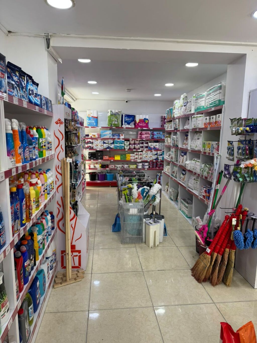 Hazır fəaliyyət göstərən qeyri-qida mağazası və ofis satılır. Profil — Hazır biznes, Bakı (6)